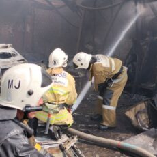 Мурат Айтенов приехал на место пожара в районе Ордабасы