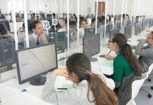 Пересдача ЕНТ началась в Казахстане