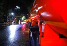 Последствия града и ливня устраняют в Шымкенте