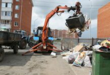 Шымкент рискует остаться в «мусорной яме» из-за долгов жителей