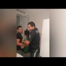 Женщина пыталась спрыгнуть с 9 этажа в Туркестане