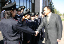 Наводить порядок в стране надо всем обществом, а не уповать только на полицейских