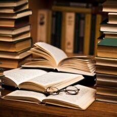 Дефицит книг в частных школах прокомментировала Жанат Тажиева