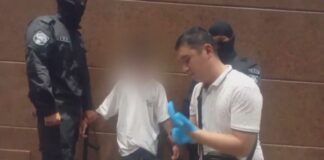 “Хотели повеселиться”: наркотики в носках у посетителей клуба нашли полицейские Шымкента