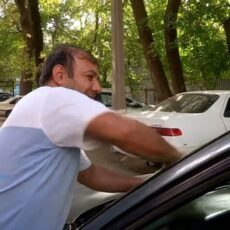 «Прилетел камень» в лобовое стекло на платной трассе: как получить компенсацию?