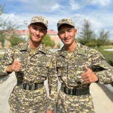 Братья близнецы Нур и Султан мечтают стать акимами
