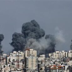 Казахстанцы в Газе не могут выйти на связь из-за дорогого роуминга-сенатор