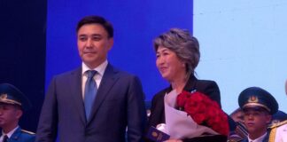 В Шымкенте наградили выдающихся жителей города