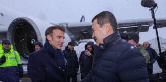 Эмманюэль Макрон прибыл в Астану