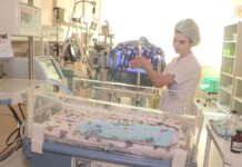 В Шымкенте выхаживают младенцев с экстремально низким весом