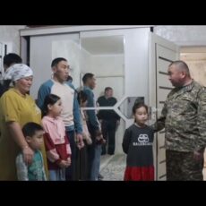 10 детей воспитывает семья военных в Шымкенте