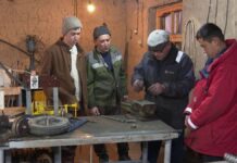 В Туркестанской области живет и работает династия токарей