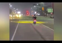 Байкера, ездившего на одном колесе, оштрафовали в Шымкенте