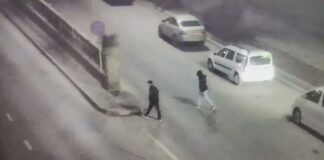 Моментальная карма. Мужчин, укравших Iphone задержали сразу же в Шымкенте (видео)