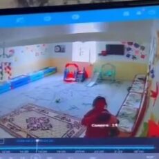 Избиение ребенка в частном детсаду Туркестана попало на видео