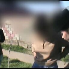 Две молодые закладчицы попались с поличным в Шымкенте (видео)