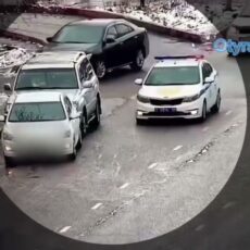 Задолжал 27 млн тенге штрафа: водителя-должника задержали в Шымкенте