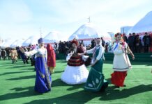 10 дней праздника: Көрісу күні-Амал мерекесі празднуют в Казахстане