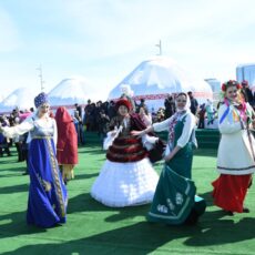 10 дней праздника: Көрісу күні-Амал мерекесі празднуют в Казахстане