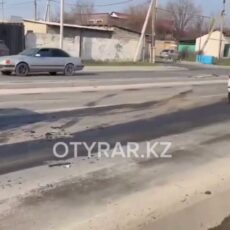 Мать и двое детей госпитализированы в ходе ДТП в Шымкенте