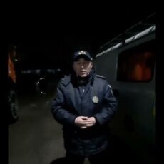 Пытались переехать реку: трое человек опрокинулись на авто в Туркестанской области
