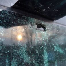 Закидывают автобусы камнями: 5 автобусов в Шымкенте пострадали от хулиганов