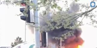 Автомобиль BMW сгорел дотла в Шымкенте