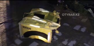 31-летний скутерист погиб, врезавшись в ограждение в Шымкенте