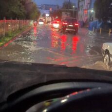 Проливные дожди затопили улицы и бизнес-объекты Шымкента