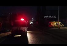 В Шымкенте скутер врезался в ограждение, погиб 31-летний водитель