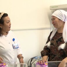 Жительница Туркестанской области в 40 лет родила тройню