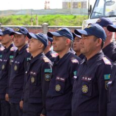 «Единственной мыслью было спасти людей»: спасатели из Шымкента