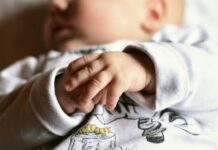 Маму, бросившую недоношенного ребенка, нашли в Шымкенте