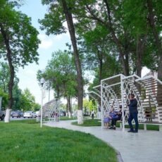 В Шымкенте открыли современный сквер на улице Желтоксан