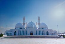 В Шымкенте открыта мечеть с уникальным дизайном и историей