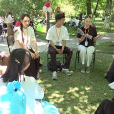 Бесплатные языковые курсы проходят в Центральном парке Шымкента
