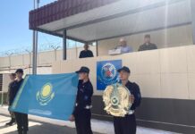 Патриотизм и гордость: военнослужащие Шымкента отметили День госсимволов