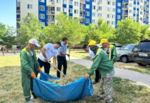 Уборка с размахом: 400 жителей Нурсата привели в порядок микрорайон