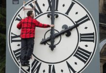 Правительство РК закрыло вопрос о переводе времени в Казахстане