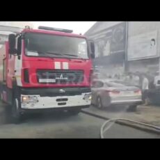 Рынок «Автонур» горит в Шымкенте