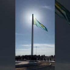 В мкр Shymkent City подняли флаг на самую большую высоту в городе