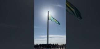 В мкр Shymkent City подняли флаг на самую большую высоту в городе