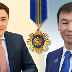 Акимы г. Шымкента и Туркестанской области награждены орденом «Парасат»