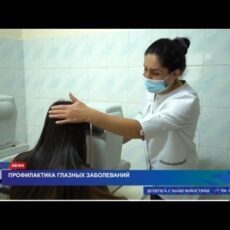 Более 80% казахстанских школьников теряют зрение из-за смартфонов