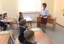 Женщины остаются основой системы образования страны