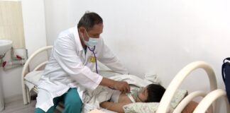 В одной из частных школ Шымкента учащийся распылил перцовый баллончик