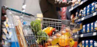 Рост цен на социальные продукты в Казахстане снизился втрое