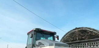 В микрорайоне Тассай асфальтируют улицы и улучшают инфраструктуру