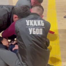 В Шымкенте задержали лжеполицейских