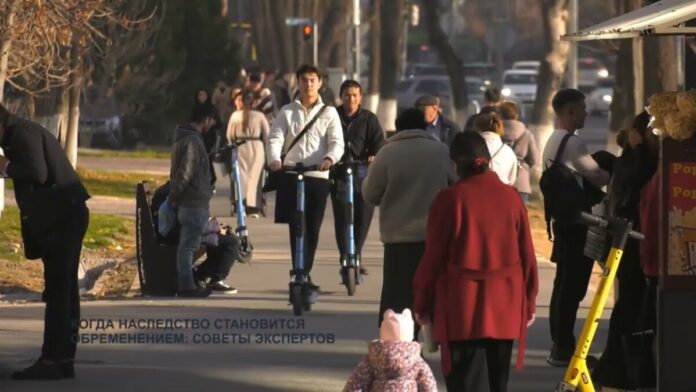 Люди в Шымкенте (весна-осень) Наследство — это не только имущество или сбережения, но и обязательства с обременениями